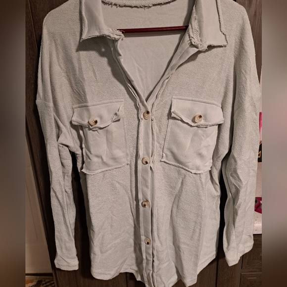 New contrast pocket relaxed shacket - Picture 2 of 16